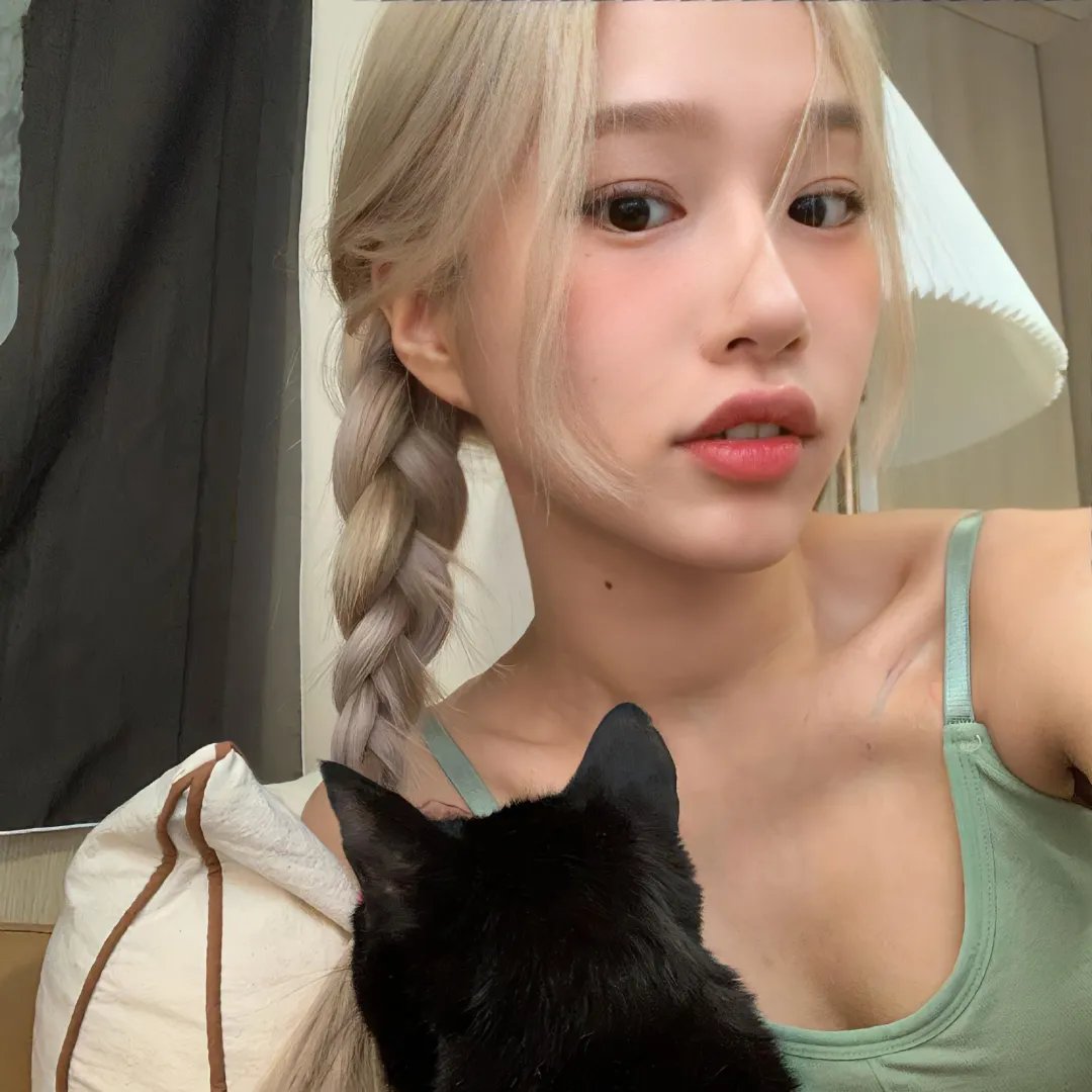 我们的故事之沉默的年代海报